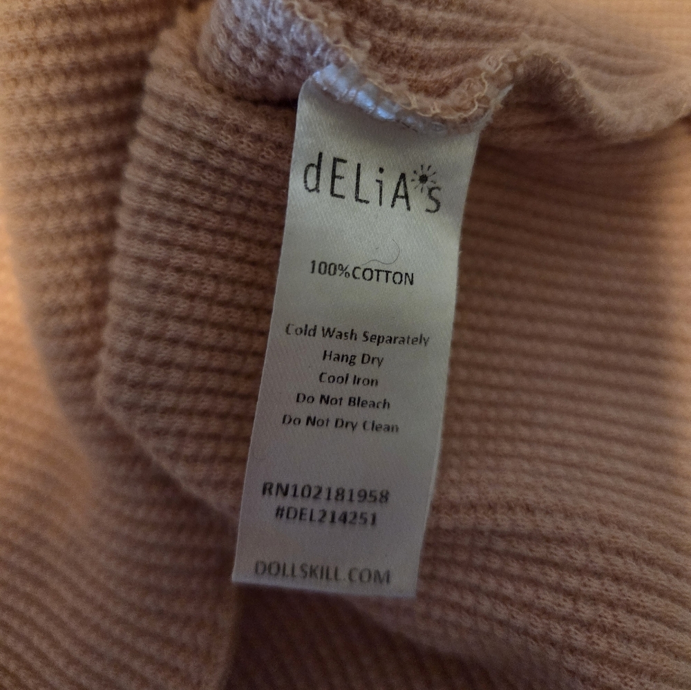 Delia's Waffle Knit Crew Lace Neck Tee Size S - Picture 5 of 6